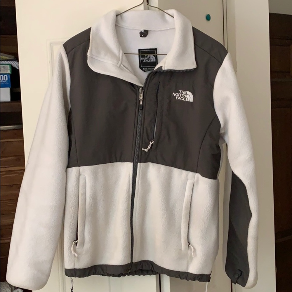 Woman’s North Face fleece